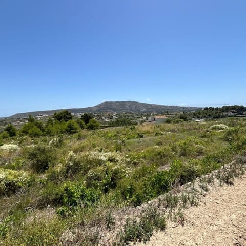 Byggegrund til salg i Moraira, Teulada-Moraira - € 410.000 (Ref: 9938591)