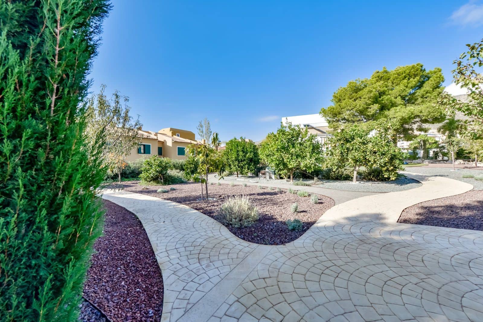 6 bedroom Villa for sale in Finestrat with pool garage - € 1,395,000 (Ref: 10131183)
