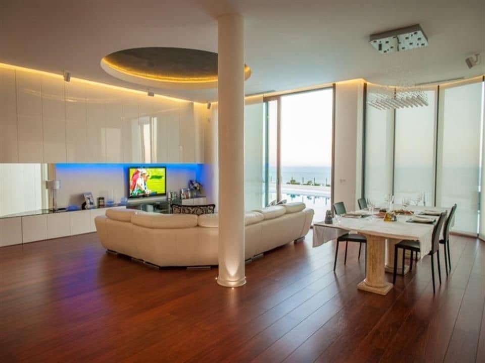 5 chambre Villa/Maison à vendre à Benidorm avec piscine garage - 2 950 000 € (Ref: 3554652)