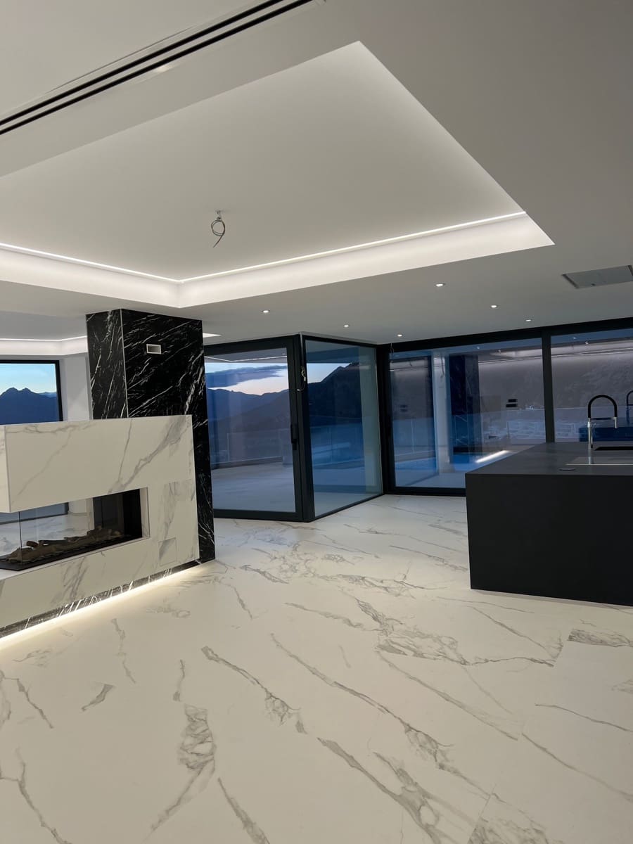 4 bedroom Villa for sale in Altea with pool garage - € 2,599,000 (Ref: 3554678)