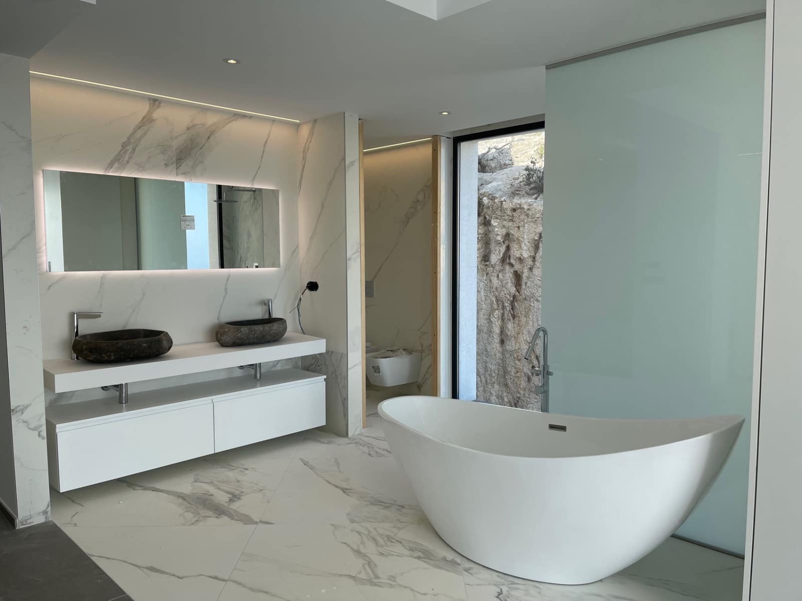 4 bedroom Villa for sale in Altea with pool garage - € 2,599,000 (Ref: 3554678)