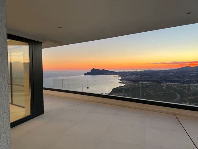 4 sovrum Villa till salu i Altea med pool garage - 2 599 000 € (Ref: 3554678)