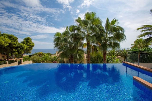 4 soverom Villa til salgs i Moraira, Teulada-Moraira med svømmebasseng garasje - € 2 180 000 (Ref: 3554709)