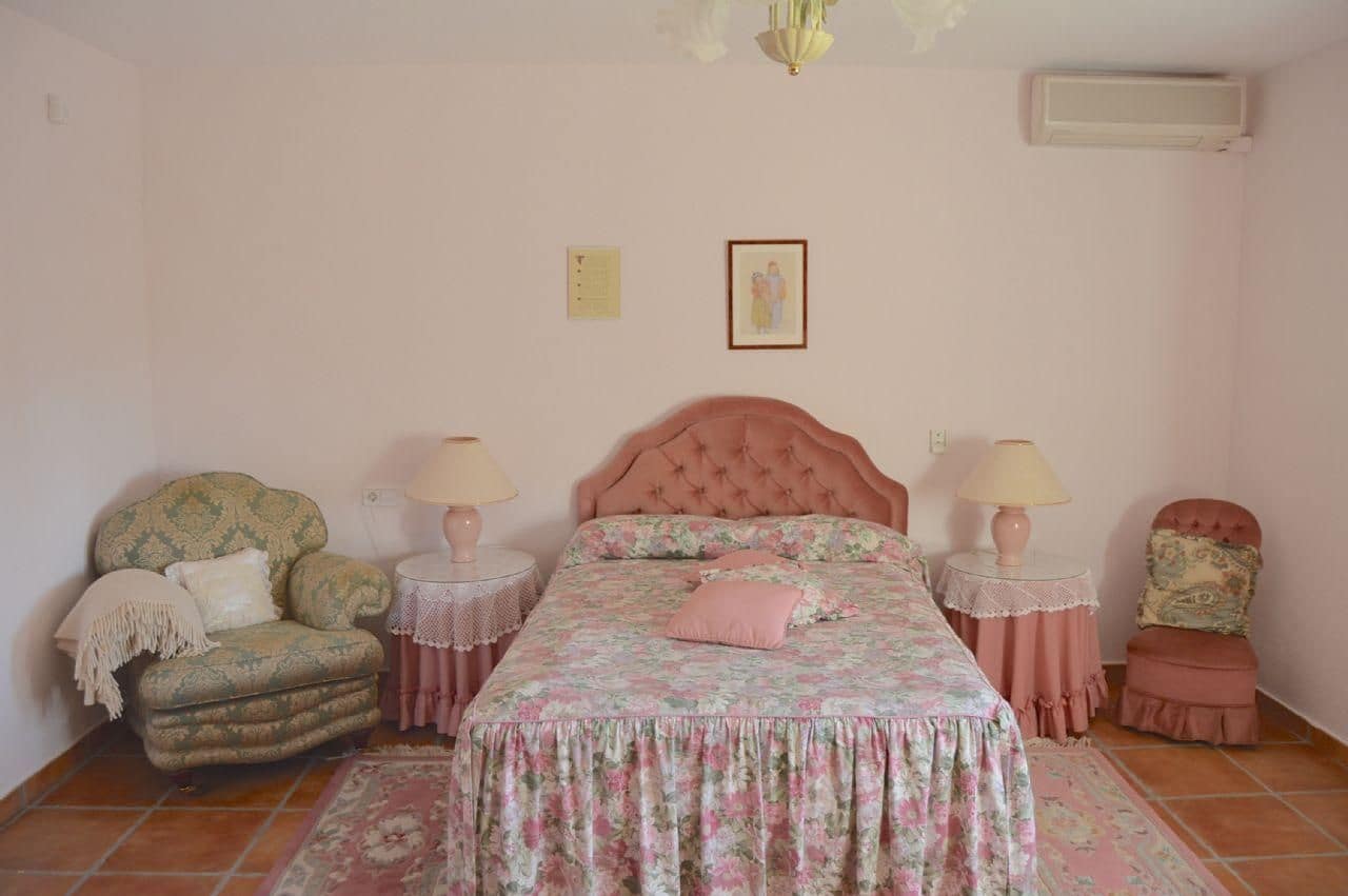 8 Zimmer Villa zu verkaufen in Alfaz del Pi / L'Alfas del Pi mit Pool Garage - 1.750.000 € (Ref: 3746337)