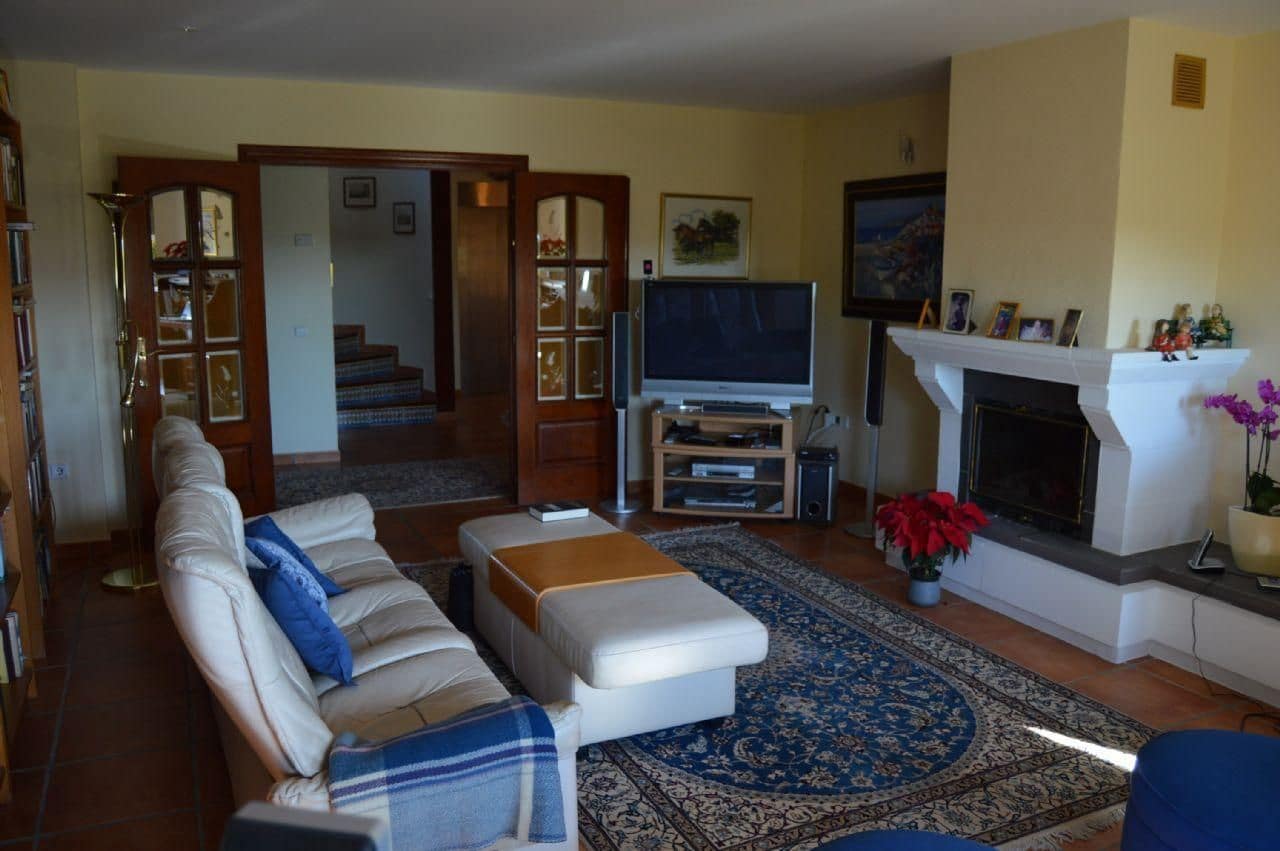 8 Zimmer Villa zu verkaufen in Alfaz del Pi / L'Alfas del Pi mit Pool Garage - 1.750.000 € (Ref: 3746337)