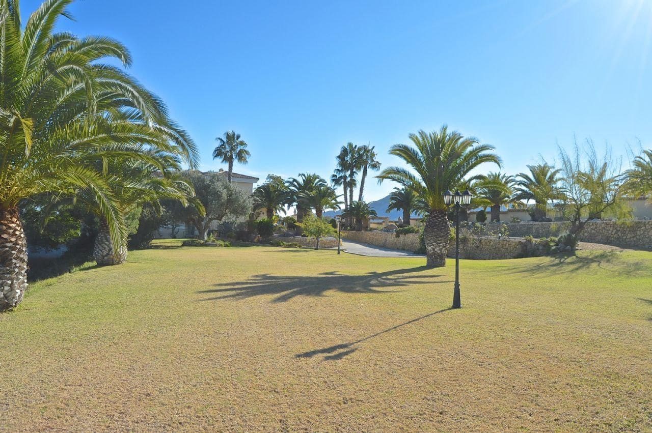 8 Zimmer Villa zu verkaufen in Alfaz del Pi / L'Alfas del Pi mit Pool Garage - 1.750.000 € (Ref: 3746337)