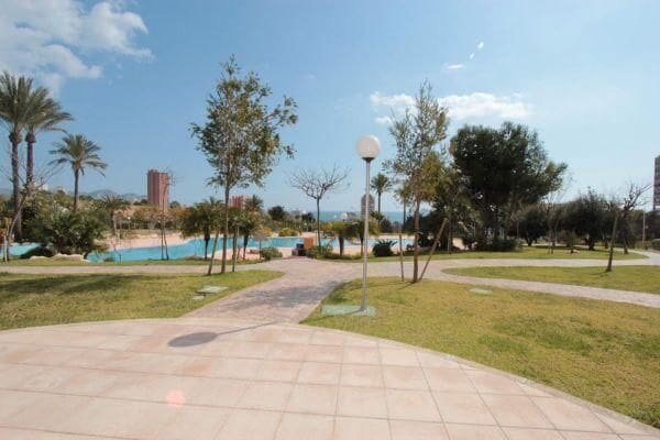 3 Zimmer Apartment zu verkaufen in Benidorm mit Pool Garage - 490.000 € (Ref: 5845285)