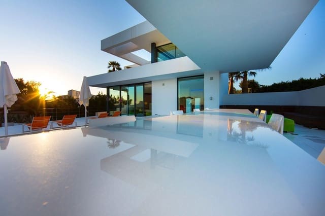 7 soverom Villa til salgs i Moraira, Teulada-Moraira med svømmebasseng garasje - € 4 490 000 (Ref: 5845312)