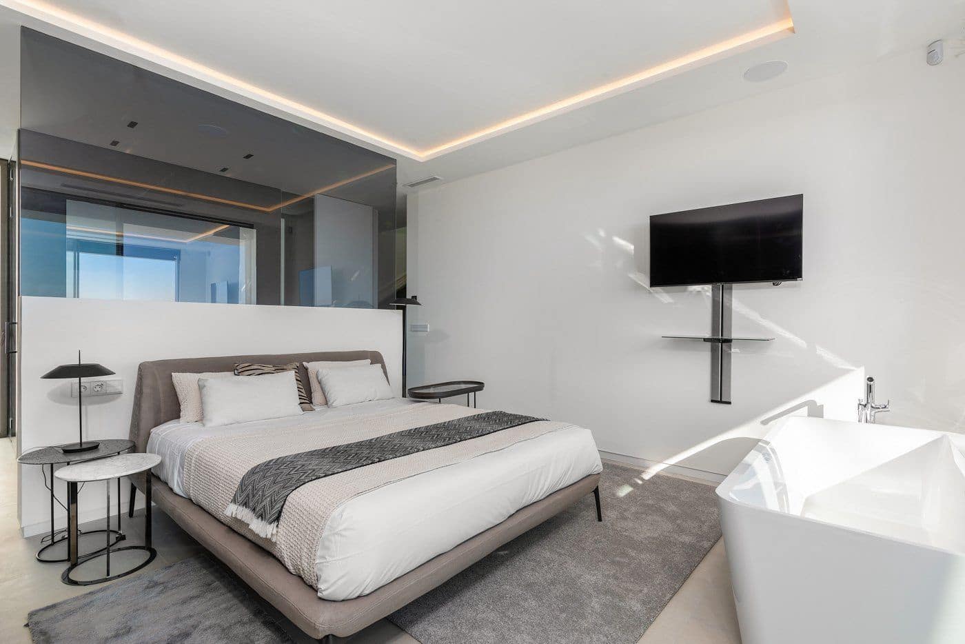 5 soverom Villa til salgs i Finestrat med svømmebasseng garasje - € 2 650 000 (Ref: 5880058)