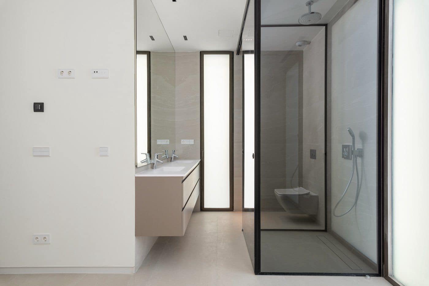 5 soverom Villa til salgs i Finestrat med svømmebasseng garasje - € 2 650 000 (Ref: 5880058)