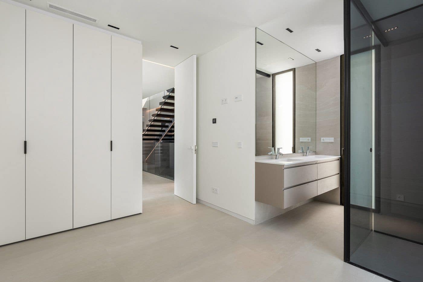 5 soverom Villa til salgs i Finestrat med svømmebasseng garasje - € 2 650 000 (Ref: 5880058)