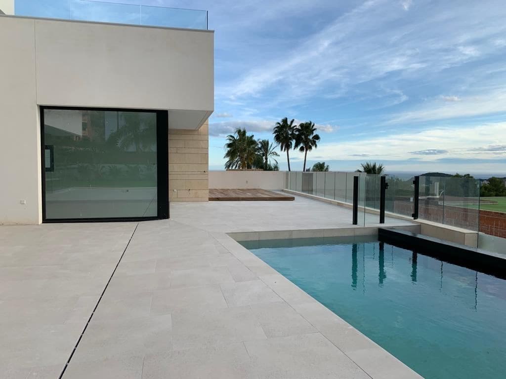 4 bedroom Villa for sale in Finestrat with pool garage - € 2,980,000 (Ref: 6210402)