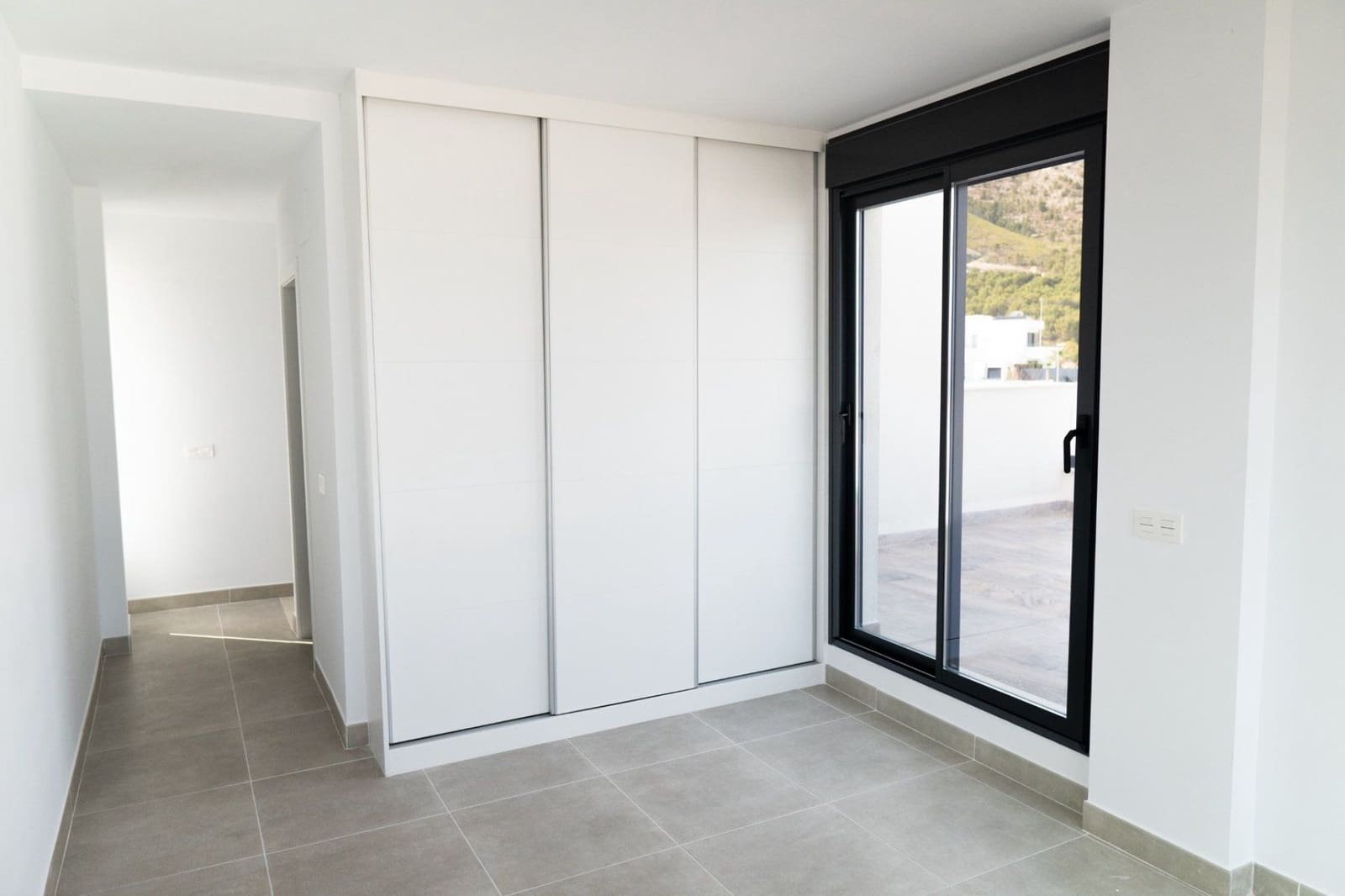 3 bedroom Villa for sale in Polop with pool garage - € 620,000 (Ref: 6281681)