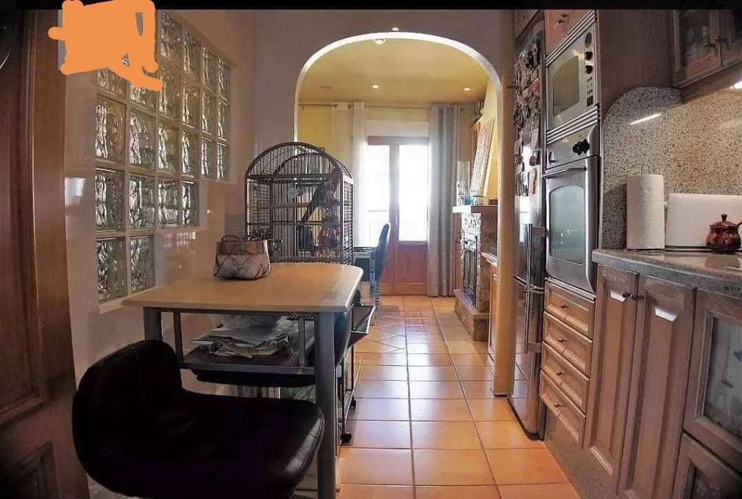 4 bedroom Villa for sale in Altea with garage - € 460,000 (Ref: 6381644)