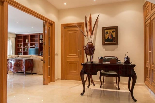 8 bedroom Finca/Country House for sale in La Nucia with pool garage - € 1,900,000 (Ref: 6424336)