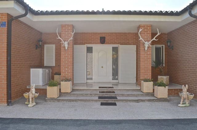 5 soverom Villa til salgs i Altea med svømmebasseng garasje - € 2 130 000 (Ref: 6439999)