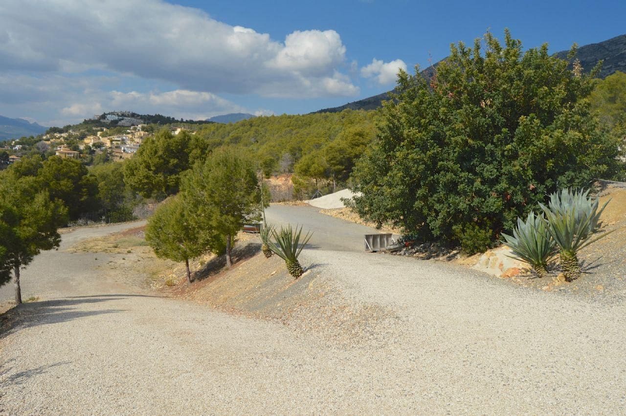 5 bedroom Villa for sale in Altea with pool garage - € 2,130,000 (Ref: 6439999)