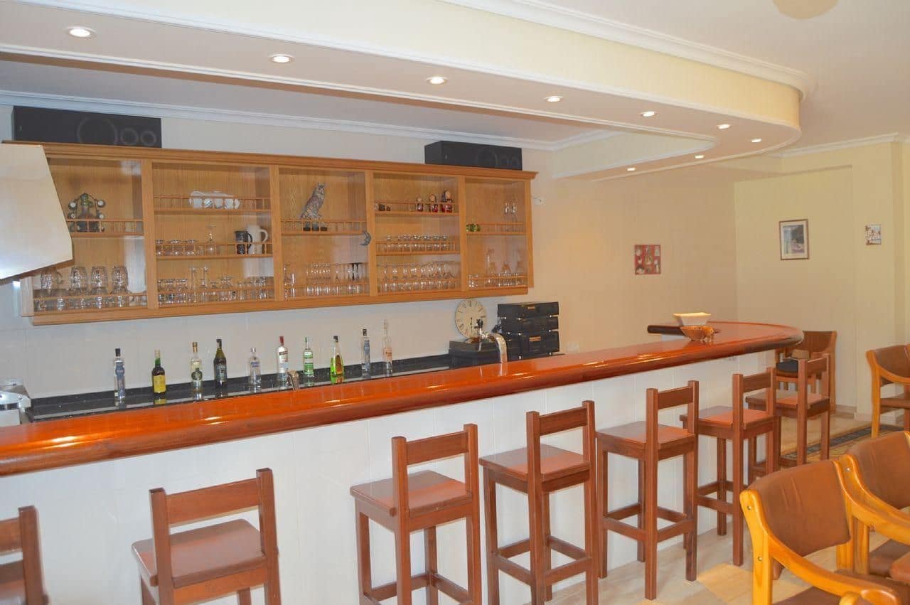 5 bedroom Villa for sale in Altea with pool garage - € 2,130,000 (Ref: 6439999)