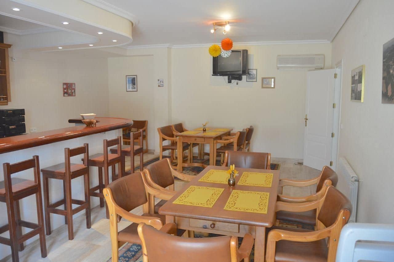 5 bedroom Villa for sale in Altea with pool garage - € 2,130,000 (Ref: 6439999)