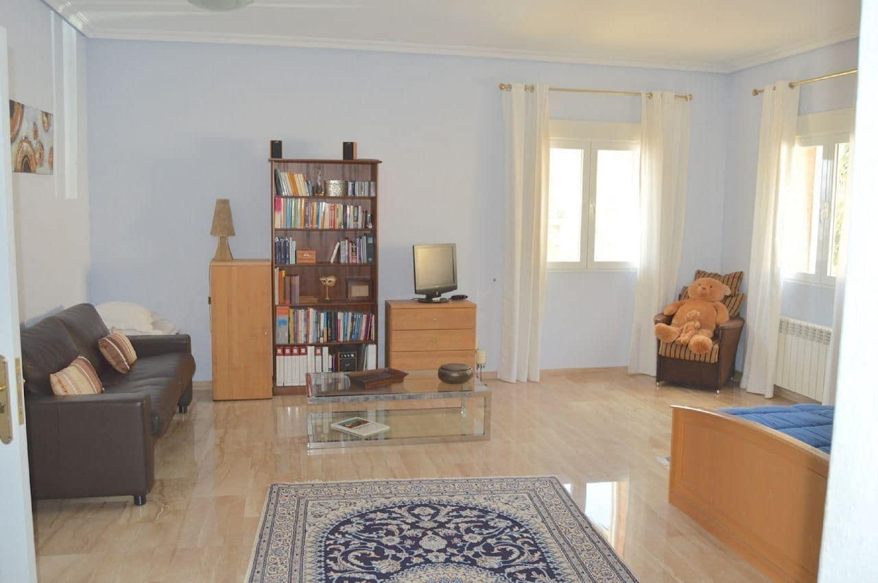 5 bedroom Villa for sale in Altea with pool garage - € 2,130,000 (Ref: 6439999)