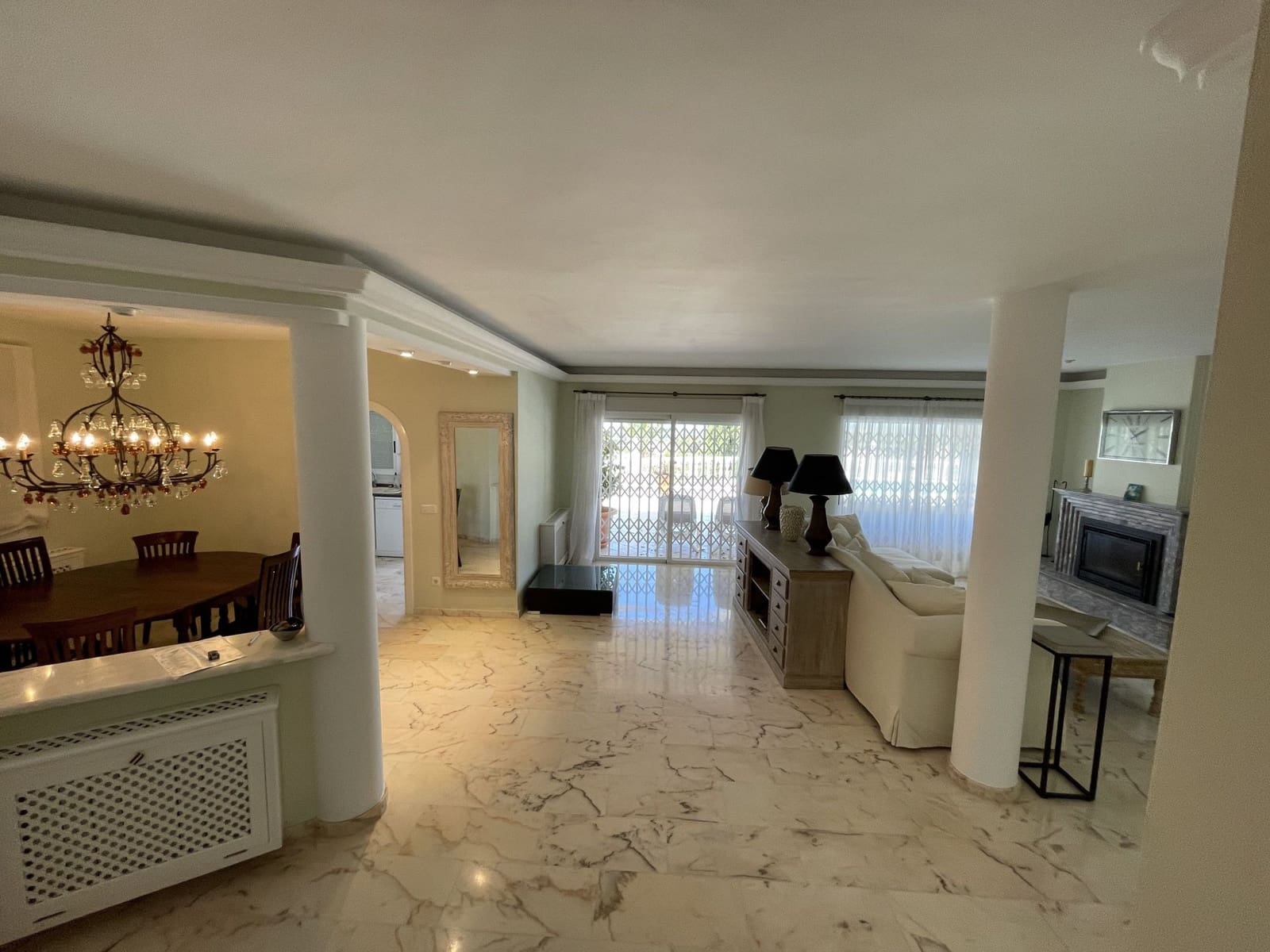 4 bedroom Villa for sale in Altea with pool garage - € 1,290,000 (Ref: 6476021)