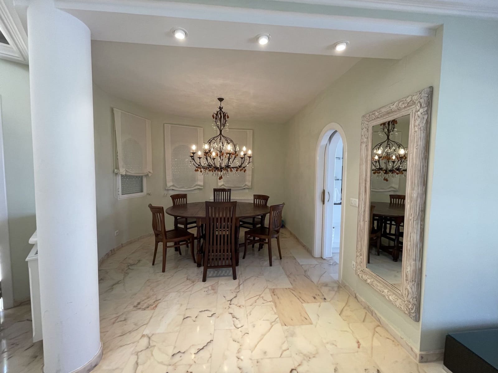 4 bedroom Villa for sale in Altea with pool garage - € 1,290,000 (Ref: 6476021)