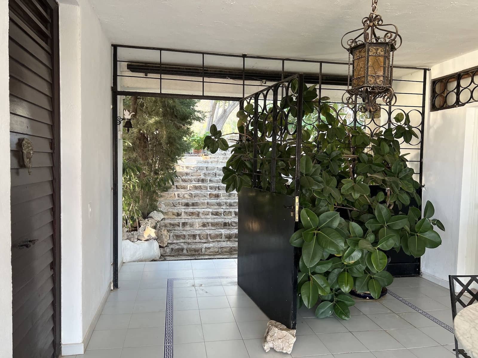 Villa for sale in Benidorm with pool garage - € 1,675,000 (Ref: 6742799)