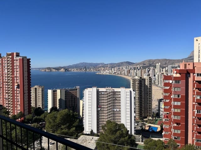 Villa te koop in Benidorm met zwembad garage - € 1.675.000 (Ref: 6742799)
