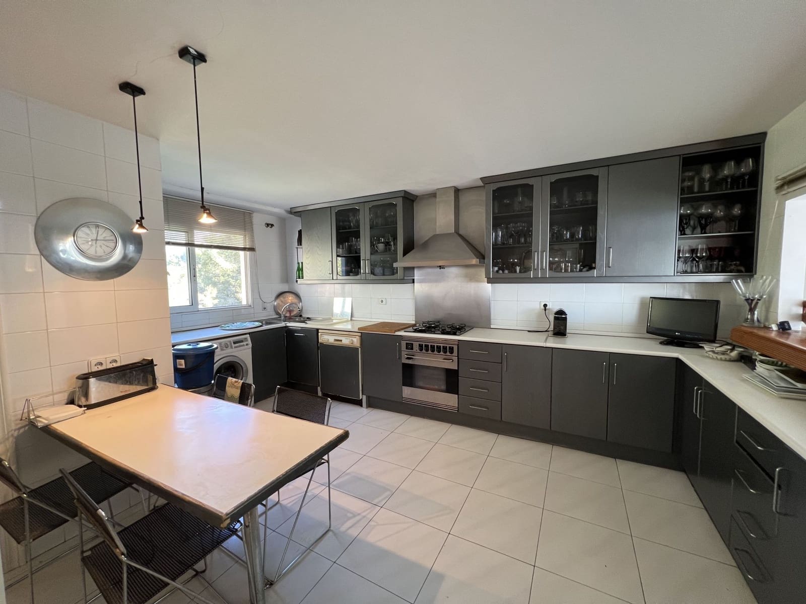 Villa for sale in Benidorm with pool garage - € 1,675,000 (Ref: 6742799)