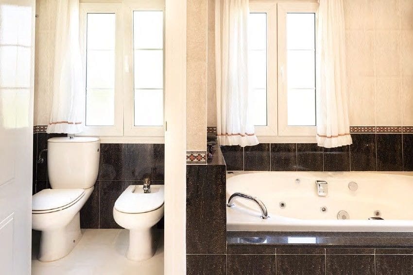 6 soverom Villa til salgs i La Villajoyosa / Vila Joiosa med svømmebasseng garasje - € 2 900 000 (Ref: 6742844)