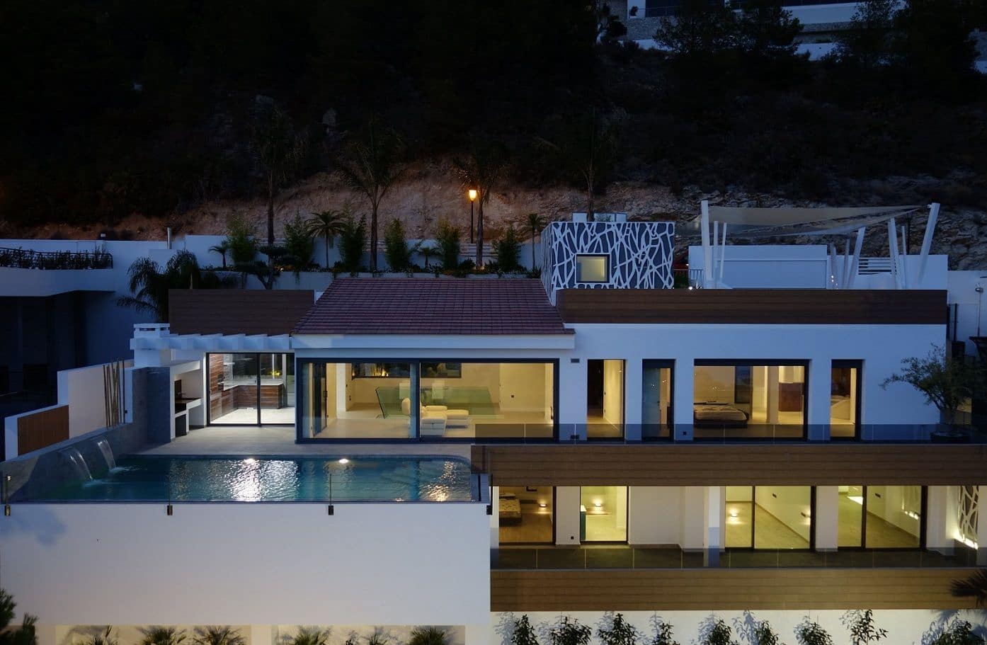 4 bedroom Villa for sale in Altea with pool garage - € 2,850,000 (Ref: 6761798)