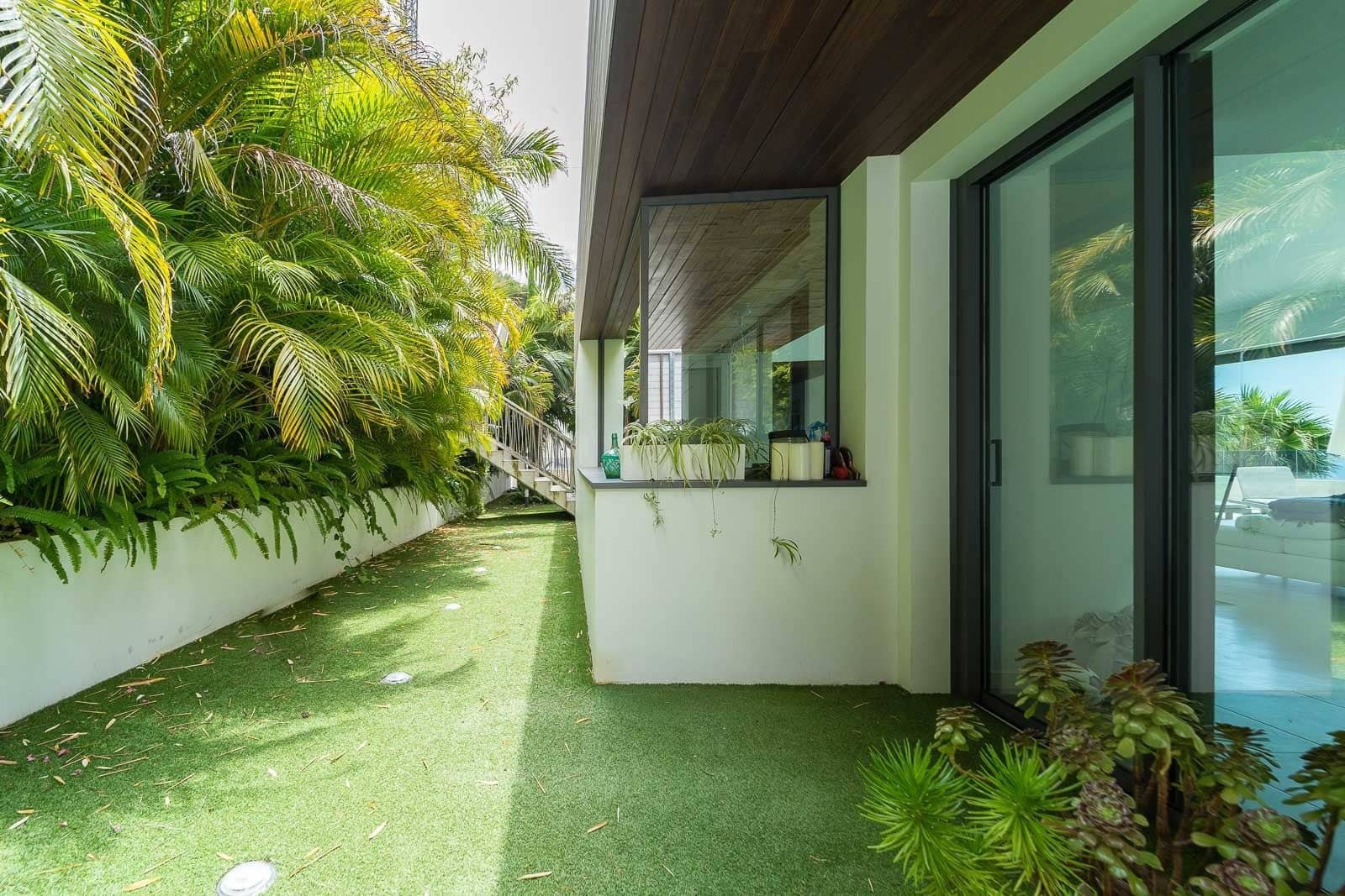 4 bedroom Villa for sale in Altea with pool garage - € 2,850,000 (Ref: 6761798)