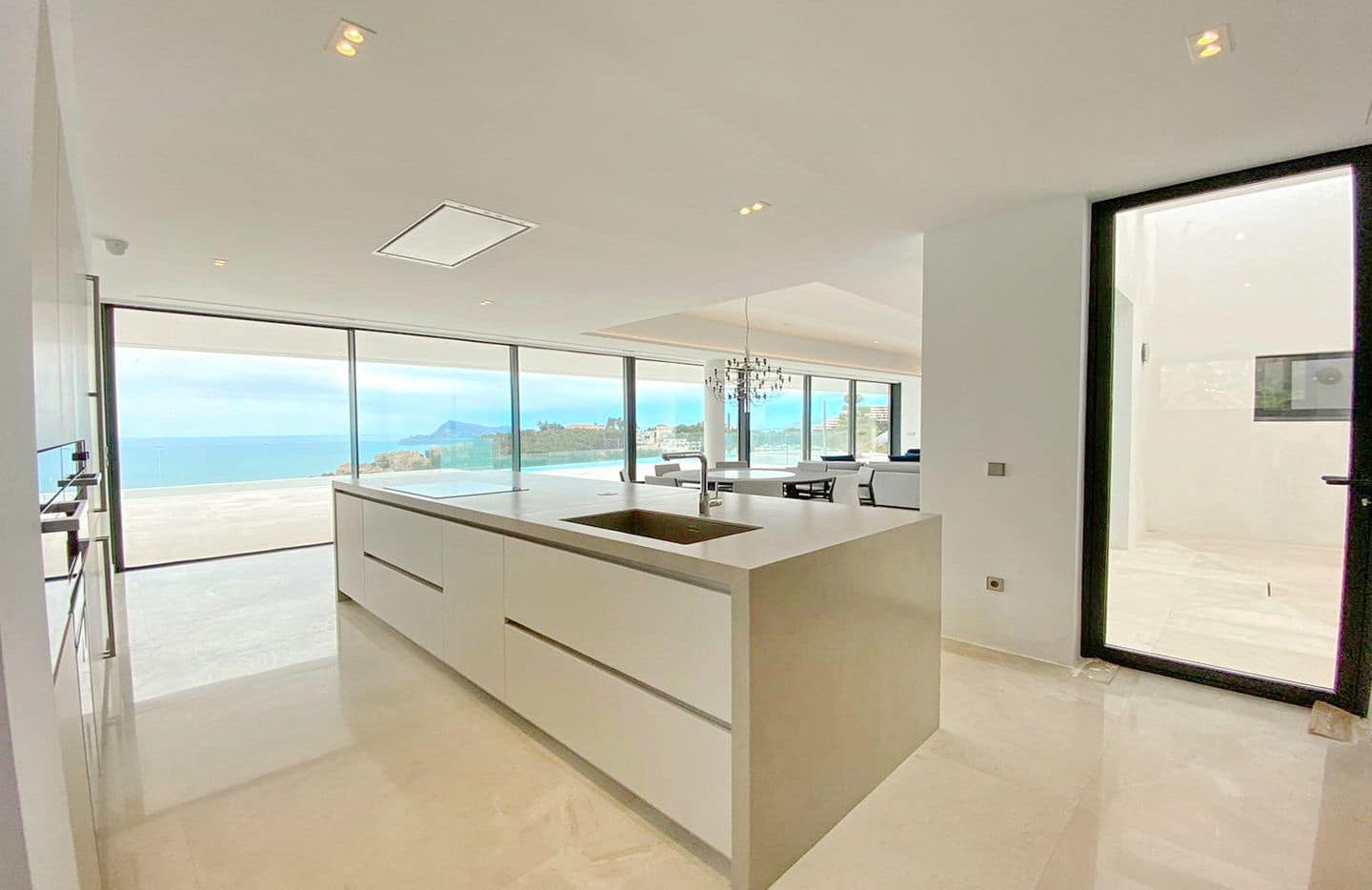 5 bedroom Villa for sale in Altea with pool garage - € 3,500,000 (Ref: 6777341)