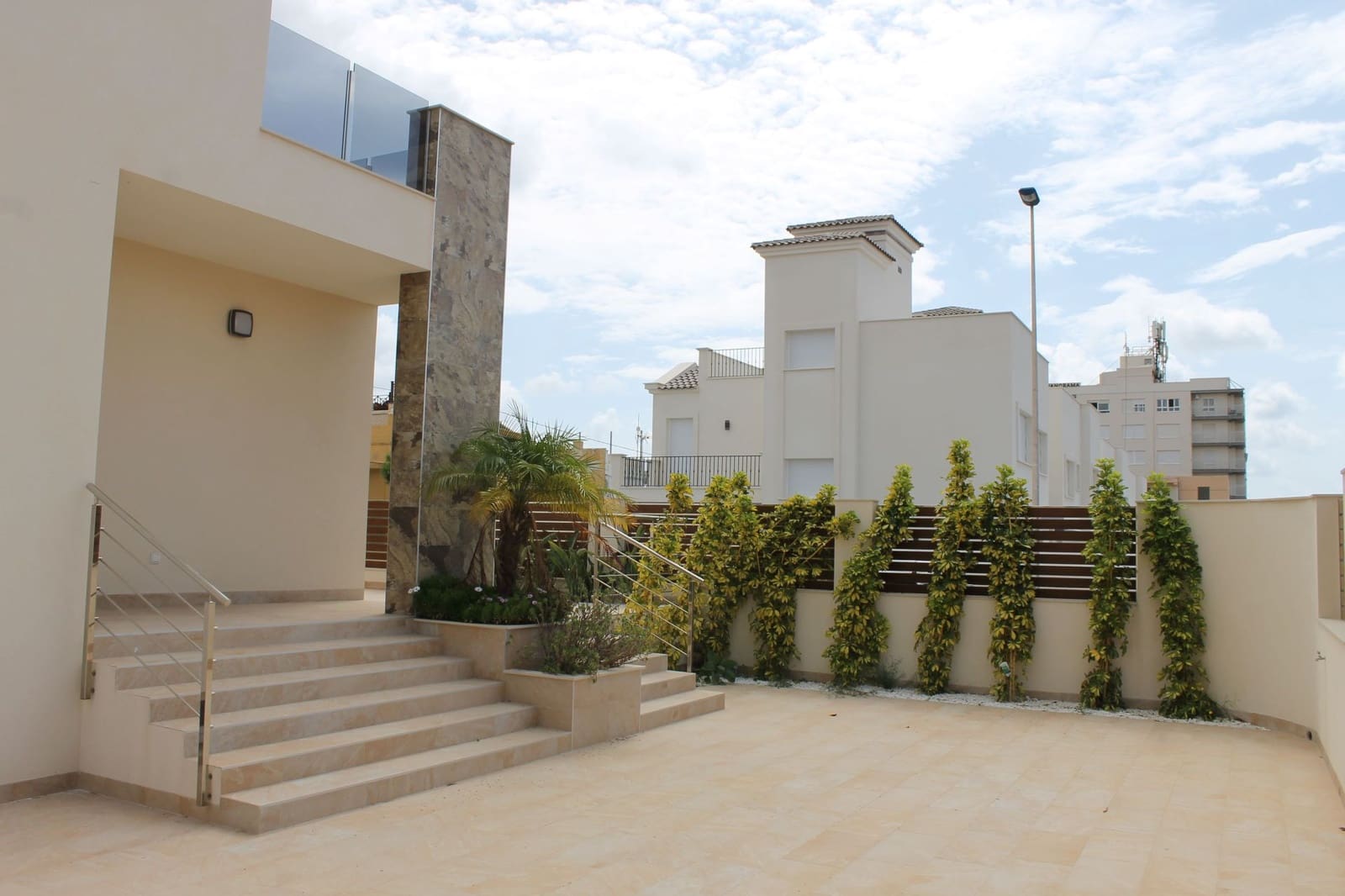 3 bedroom Villa for sale in Torrevieja with pool garage - € 590,000 (Ref: 6906113)