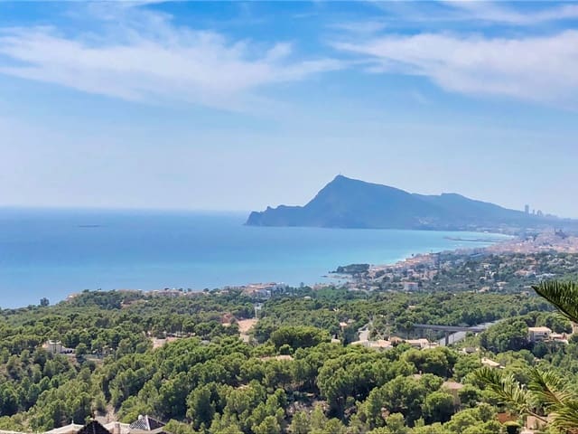 4 slaapkamer Villa te koop in Altea met zwembad garage - € 3.500.000 (Ref: 6993456)