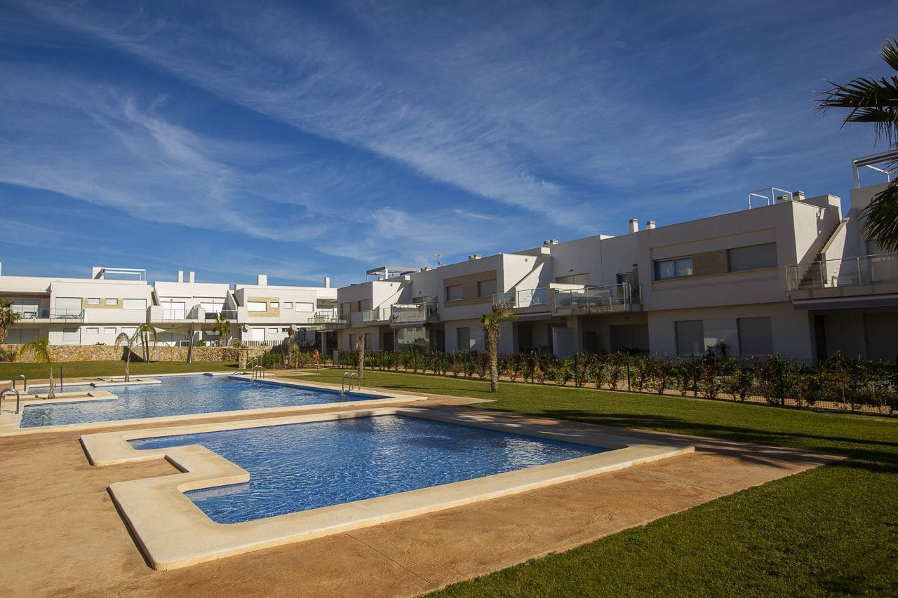 2 bedroom Apartment for sale in Orihuela with pool garage - € 239,900 (Ref: 7005442)
