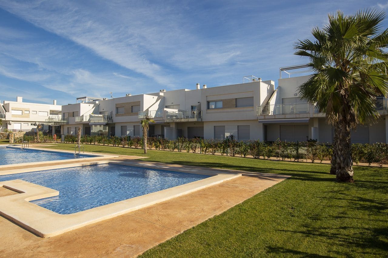 2 bedroom Apartment for sale in Orihuela with pool garage - € 239,900 (Ref: 7005442)