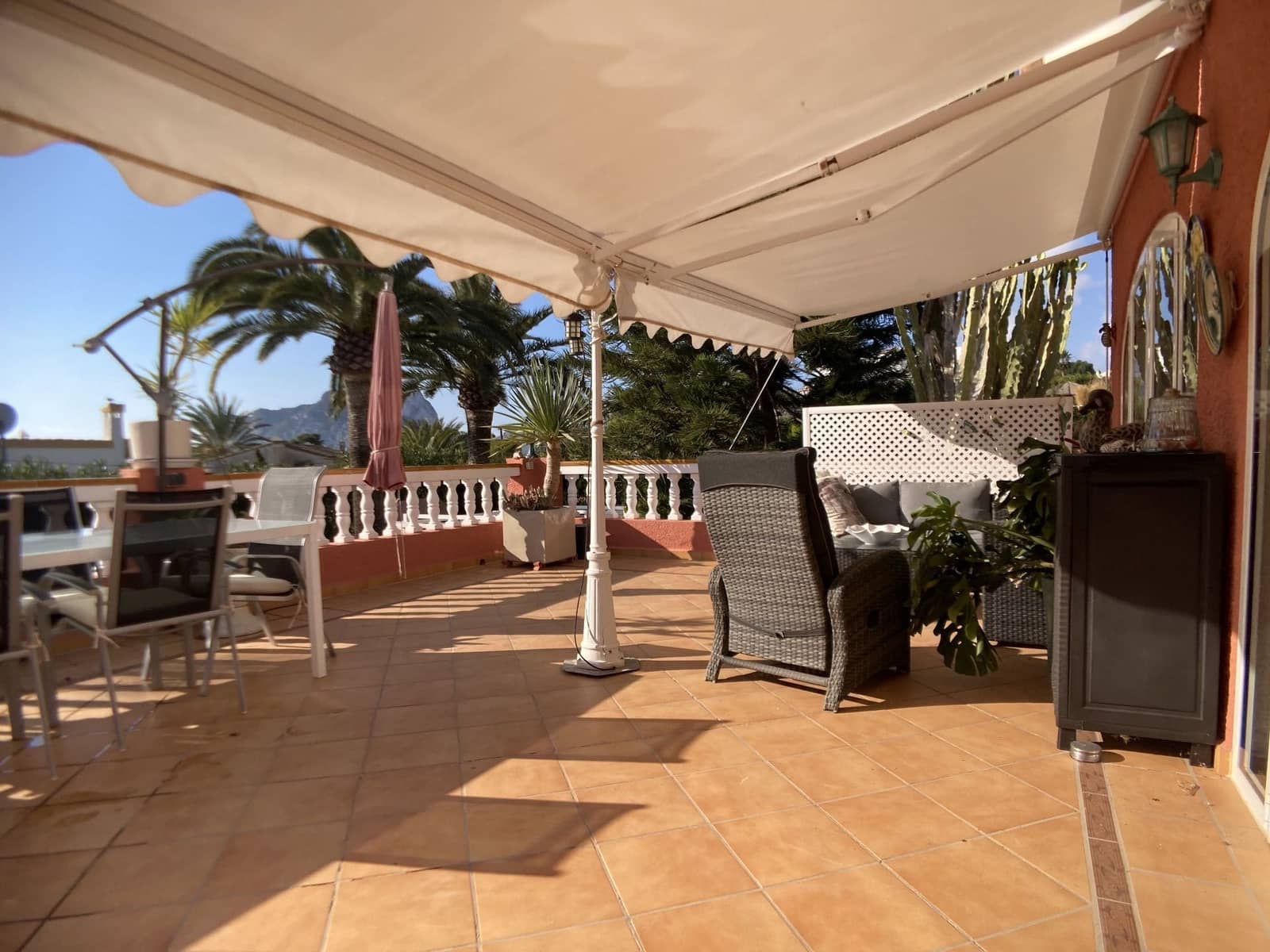 4 quarto Moradia para venda em Calpe / Calp com piscina garagem - 1 000 000 € (Ref: 7436417)