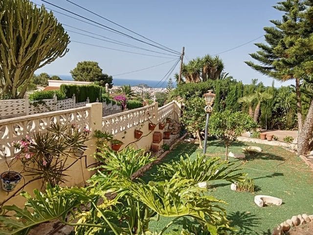 3 quarto Moradia para venda em Denia com piscina garagem - 550 000 € (Ref: 7438349)