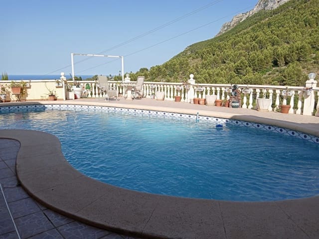 3 quarto Moradia para venda em Dénia com piscina garagem - 550 000 € (Ref: 7438349)