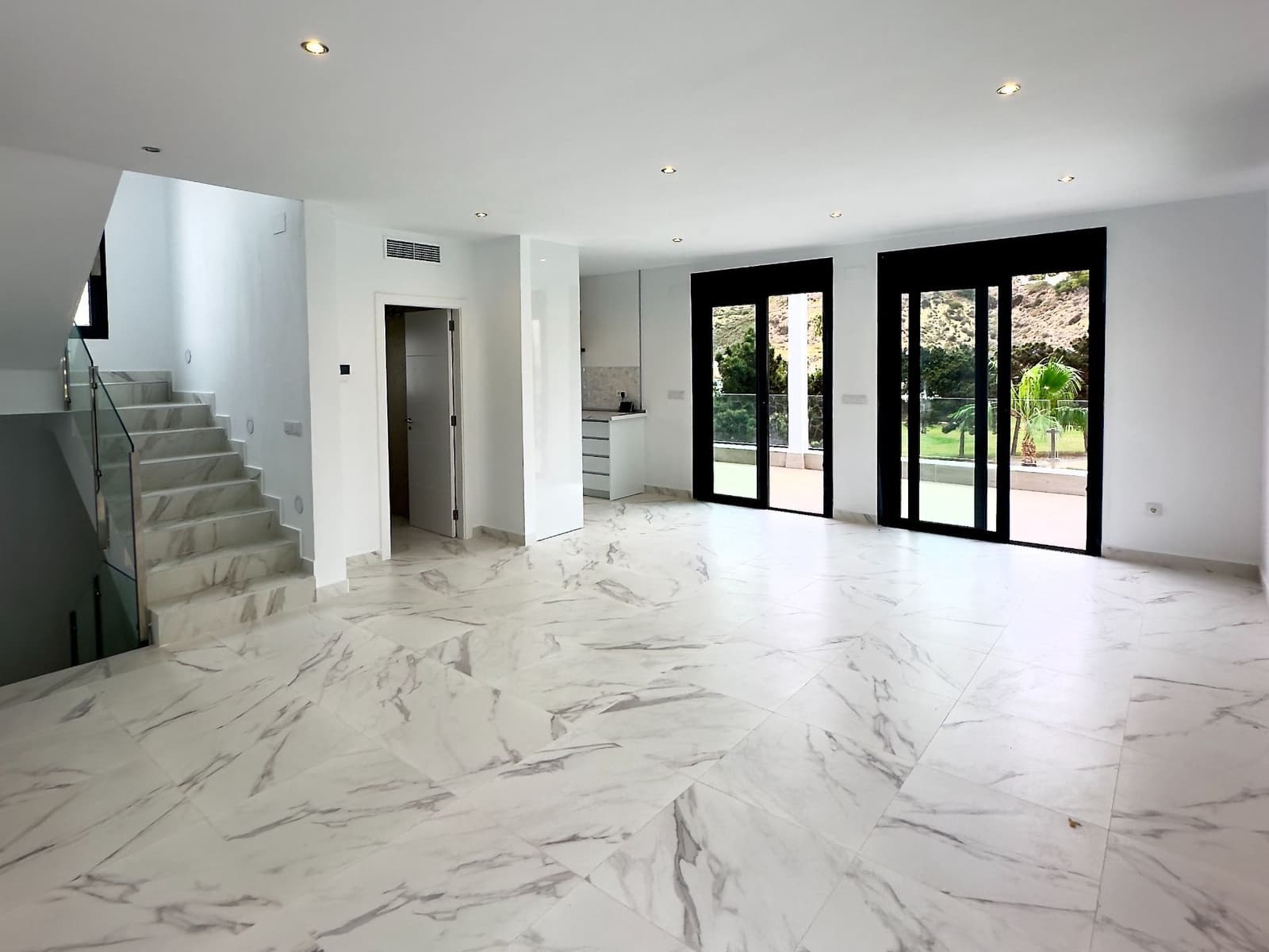 4 Zimmer Villa zu verkaufen in Rojales mit Pool Garage - 834.000 € (Ref: 7460842)