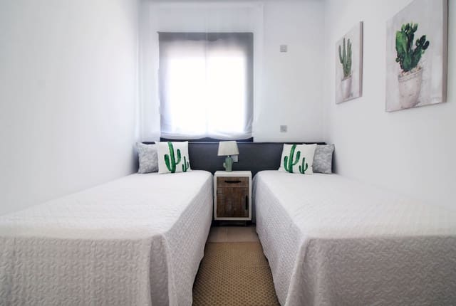 3 camera da letto Bungalow in vendita in Pilar de la Horadada con piscina garage - 395.000 € (Rif: 7465772)