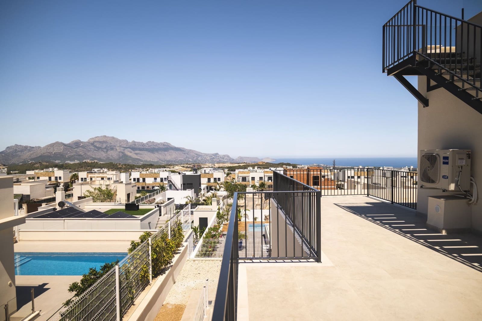 3 bedroom Villa for sale in Polop with pool garage - € 720,000 (Ref: 7505029)