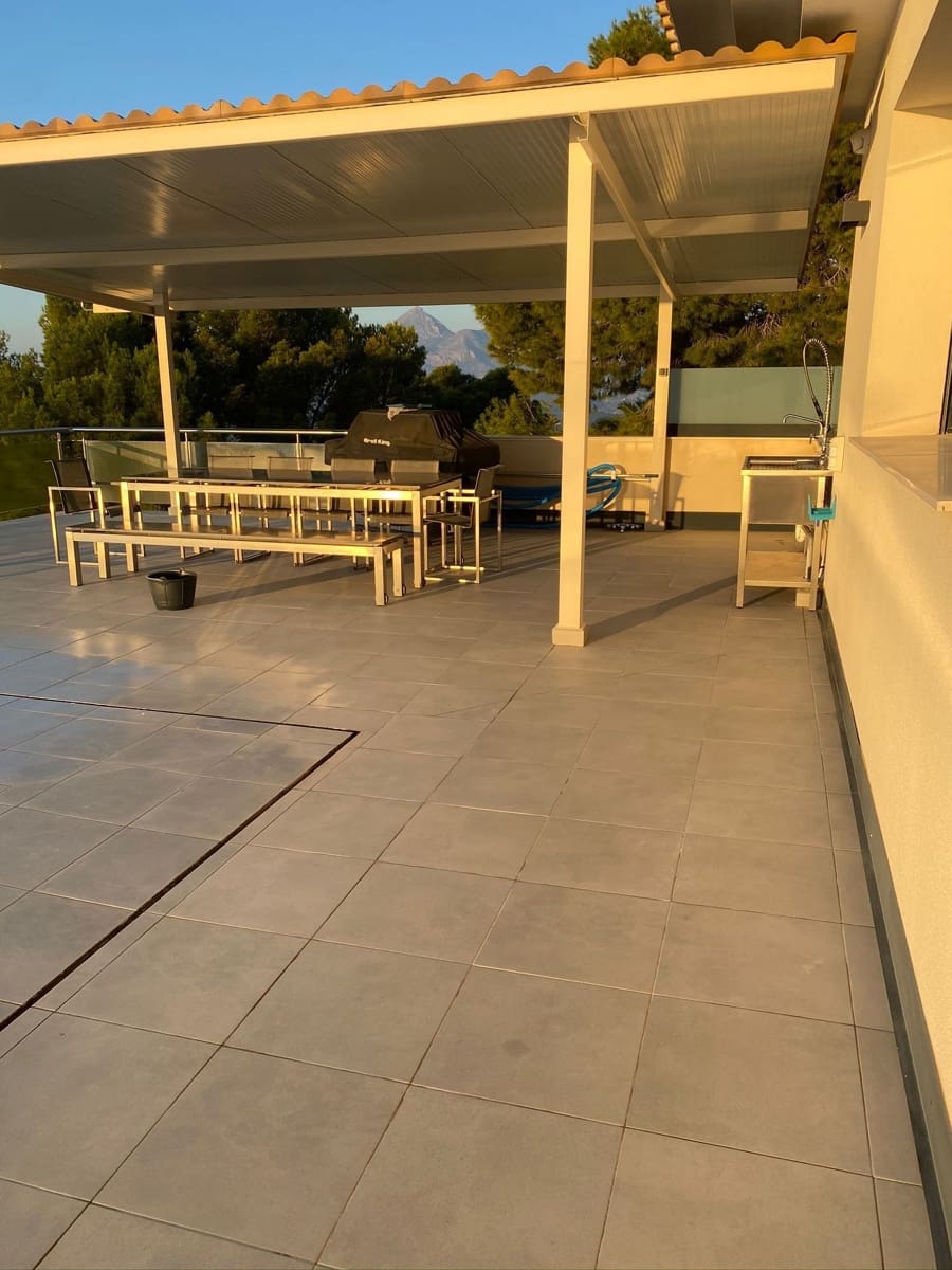 5 bedroom Villa for sale in Altea with pool garage - € 3,500,000 (Ref: 7527887)