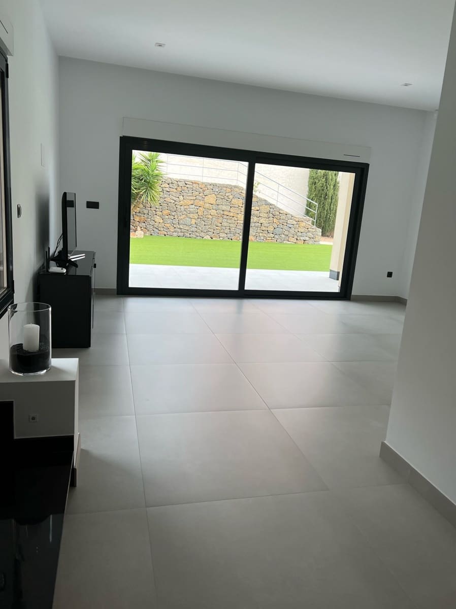 5 bedroom Villa for sale in Altea with pool garage - € 3,500,000 (Ref: 7527887)