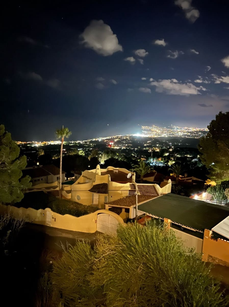 5 bedroom Villa for sale in Altea with pool garage - € 3,500,000 (Ref: 7527887)