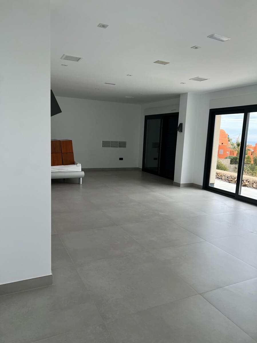 5 bedroom Villa for sale in Altea with pool garage - € 3,500,000 (Ref: 7527887)