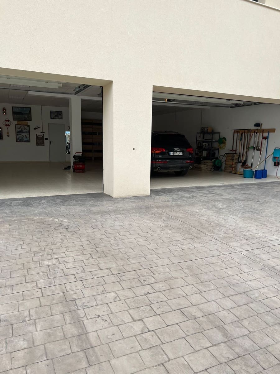 5 bedroom Villa for sale in Altea with pool garage - € 3,500,000 (Ref: 7527887)