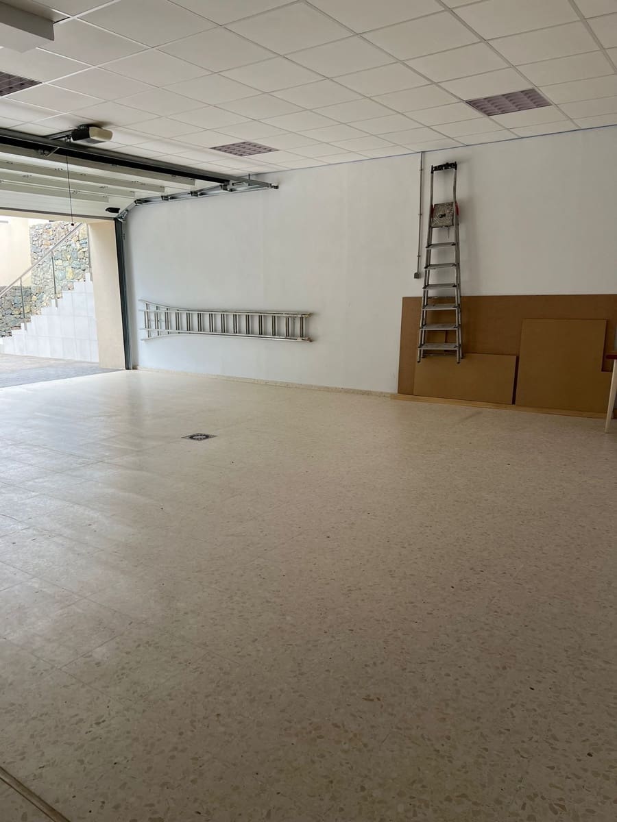 5 bedroom Villa for sale in Altea with pool garage - € 3,500,000 (Ref: 7527887)