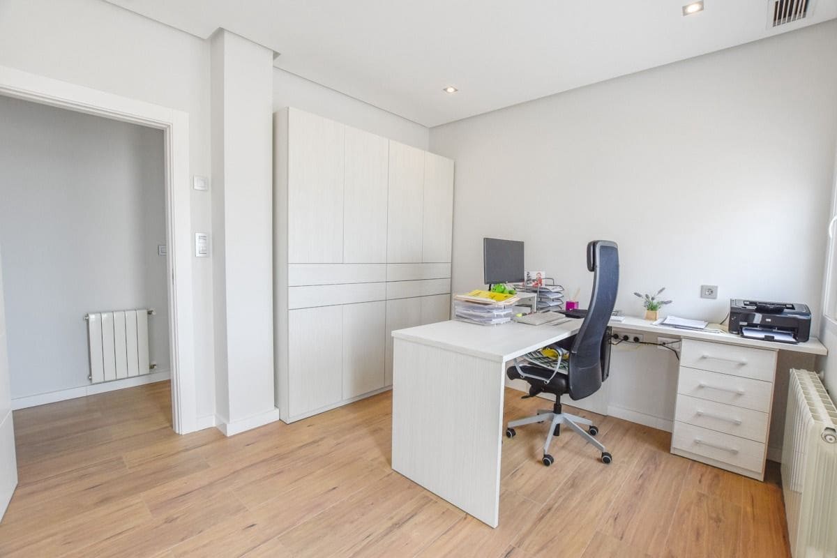 4 slaapkamer Villa te koop in Santa Pola met zwembad - € 737.000 (Ref: 7642433)